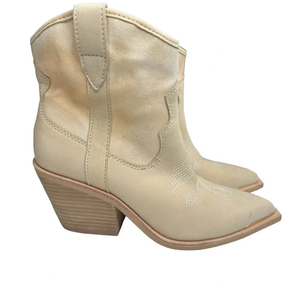 Dolce Vita Western Nashe Booties in Vanilla Suede/Canvas. Sz: 7.5 - Picture 3 of 10